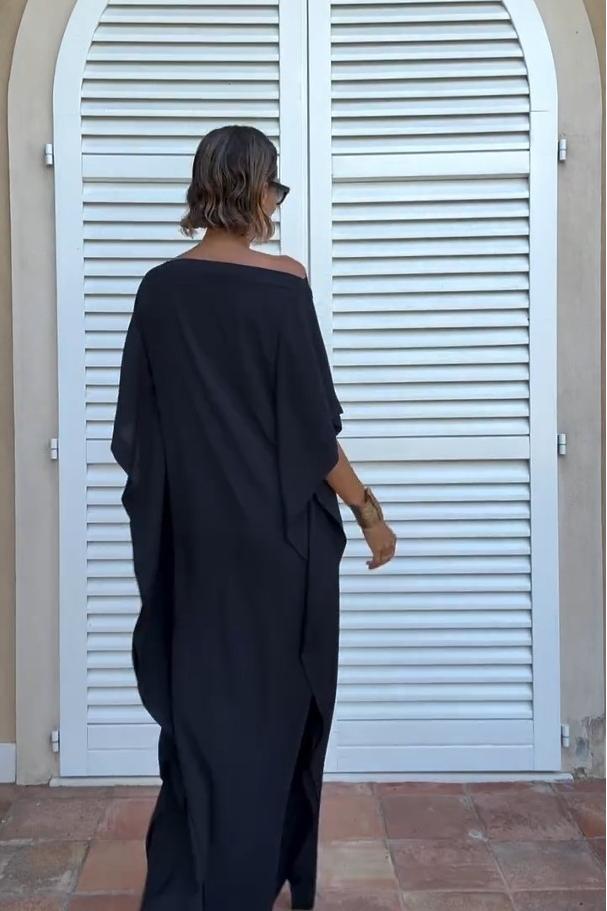 Emma™ – Elegant Flydende Asymmetrisk Kaftankjole