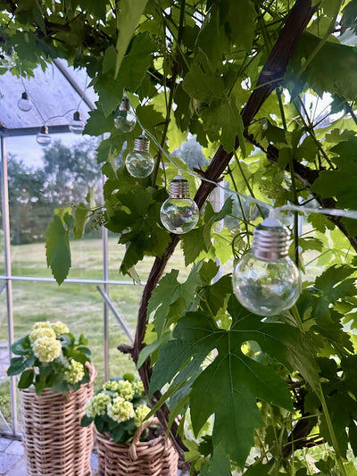 Laura™ – Solcelledriven LED-lysslinga