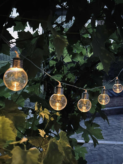 Laura™ – Solcelledriven LED-lysslinga