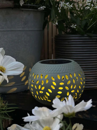 Lumis™ – Elegant Solcelledrevet Bordlanterne