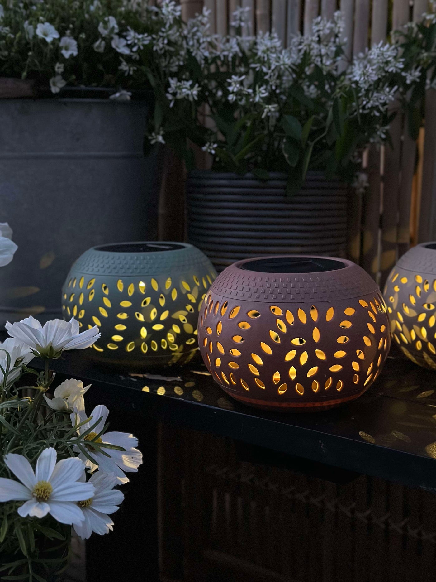 Lumis™ – Elegant Solcelledrevet Bordlanterne