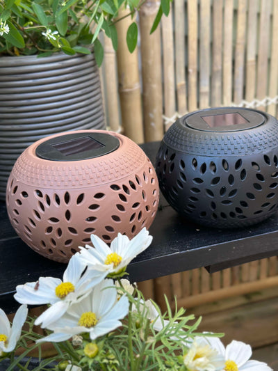 Lumis™ – Elegant Solcelledrevet Bordlanterne