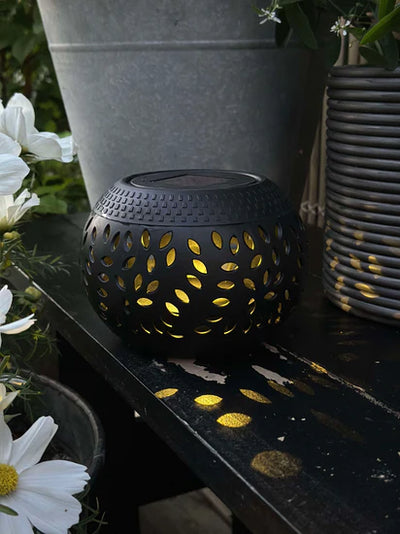 Lumis™ – Elegant Solcelledrevet Bordlanterne