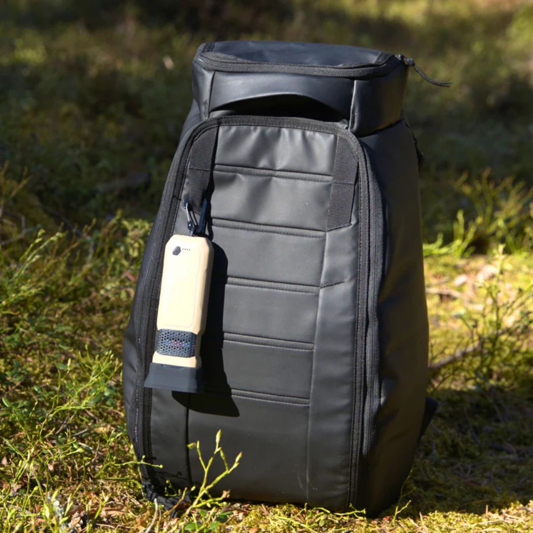 TriGuard™ - Myggbeskytter, Powerbank & Lommelygte