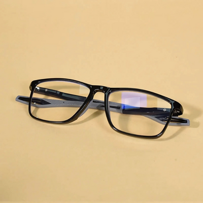 ClearSight™ – Multifokale Adaptive Briller