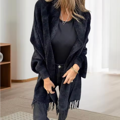 Klara™ – Strikket Dame Sjal med Frynser