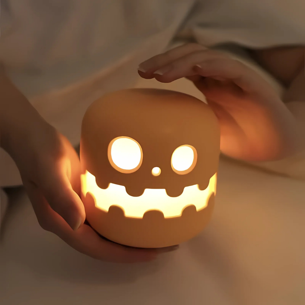 MysticGourd™ – Genopladelig Smilende Græskarlygte