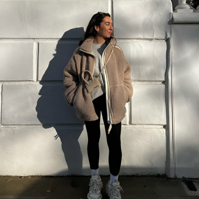 Ninna™ – Dame Cozy Chic Plysjakke