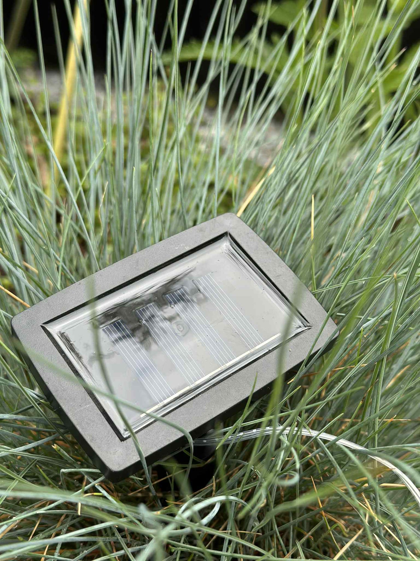 Laura™ – Solcelledriven LED-lysslinga