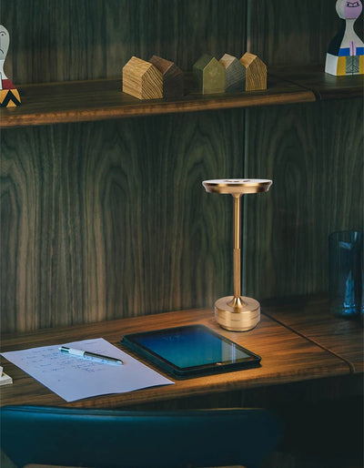 LumiNord™ - Moderne Bordlampe med Touch Teknologi